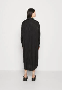 Monki Blousejurk - Black Jaquard -Mode Dameskleding Winkel 0a1a6be41f4647ef929b465ef15d608c