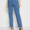 Even&Odd Straight Leg Jeans - Blue Denim 1 Even&Odd Straight Leg Jeans - Blue Denim -Mode Dameskleding Winkel 1312c8ffa2c24bab92438c217400b55d