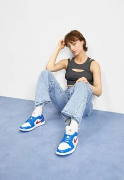 Air Jordan 1- Sneakers Laag - Sport Blue/Gym Red/White/Sail -Mode Dameskleding Winkel 2ff02c8c4d804e11bde7ef6f0be7c787