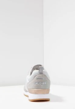 Skechers Sneakers Laag - Light Grey -Mode Dameskleding Winkel 3234c6e42c2a4cc48b396c45fcf18dad
