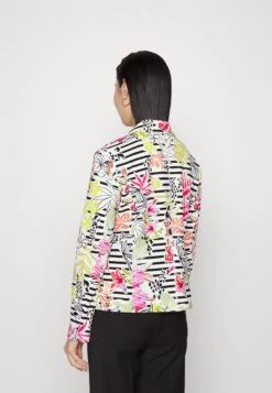 MARC CAIN Blazer - Light Limeade -Mode Dameskleding Winkel 337589d2fd444a02a89c7570d883770d