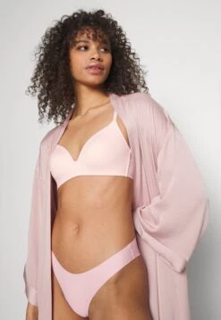 Anna Field 2 Pack - T-Shirt Bh - 402 - Pink_102 - Grey 13 Anna Field 2 Pack - T-Shirt Bh - 402 - Pink_102 - Grey -Mode Dameskleding Winkel 3b35d96e37874822af7c136f3e088111