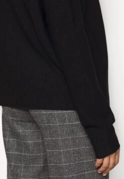 DRYKORN Liora - Trui - Schwarz -Mode Dameskleding Winkel 3d8d7de74a5744b9be0e98118af4a622