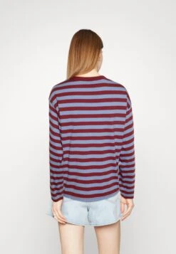 Monki Longsleeve - Dark Red/Blue -Mode Dameskleding Winkel 4c5e37382bf04b86907a21ac823393e8