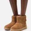 Ugg Classic Mini Logo Zip - Korte Laarzen - Chestnut -Mode Dameskleding Winkel 532a050e63994b8d8da8a740b65fd9a8