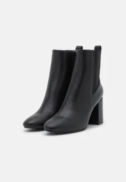 Anna Field Korte Laarzen - Black 10 Anna Field Korte Laarzen - Black -Mode Dameskleding Winkel 58b1584463ee42c6bedb7f0538e3a710