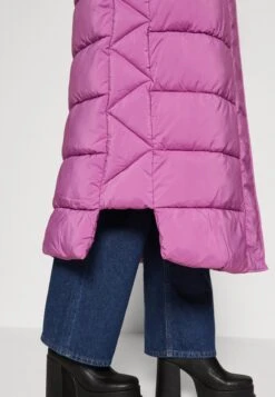 Yasliro Long Padded Coat - Winterjas - Hyacinth Violet 13 Yasliro Long Padded Coat - Winterjas - Hyacinth Violet -Mode Dameskleding Winkel 649a97fb2fd545f5a646711b912327e9