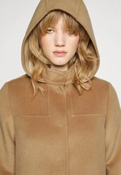 MAX & Co. Mela - Jas - Camel 13 MAX & Co. Mela - Jas - Camel -Mode Dameskleding Winkel 65b3139dce2f48bc8caaedac53801c6f