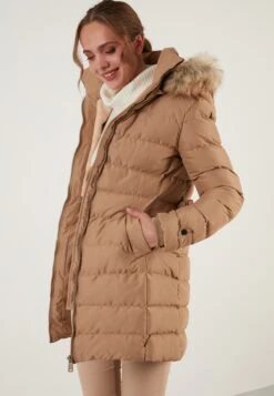 LELA Regular Fit - Winterjas - Camel -Mode Dameskleding Winkel 65e5474a46574fcfb2ed6459accf61fb
