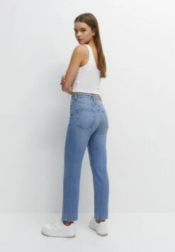PULL & BEAR High Waist - Straight Leg Jeans - Stone Blue Denim -Mode Dameskleding Winkel 6da5702e8f984192a4ba0f407dee59b1