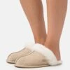 Ugg Scuffette - Pantoffels - Mustard Seed/Natural -Mode Dameskleding Winkel 71744e0028554ac09bd5778e810b9ca8