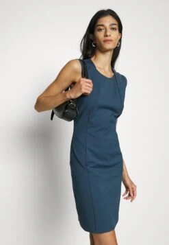 Patrizia Pepe Abito Dress - Etui-Jurk - Petrol Blue -Mode Dameskleding Winkel 72d468904eff4c119baa38b8e5e13610