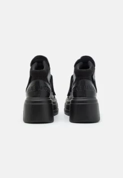 Steve Madden Trimmers - Sneakers Hoog - Black -Mode Dameskleding Winkel 7aebe800ba9f48e09785964fd2d4dc45
