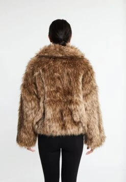 Faina Dulcey - Winterjas - Braun 9 Faina Dulcey - Winterjas - Braun -Mode Dameskleding Winkel 85a8217e007644a8a56b4a449d8f6042