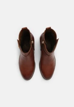 Tamaris Korte Laarzen - Maroon 14 Tamaris Korte Laarzen - Maroon -Mode Dameskleding Winkel 87996a5306034604bc70aa468bfd89e2