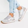Skechers Sneakers Laag - Light Grey -Mode Dameskleding Winkel 87a133a252504af8b0744f793344e974