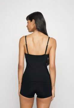 Seafolly Collective Wrap Front Singlet - Bikinitop - Black -Mode Dameskleding Winkel 87d41f5f84ef49eeb3a8f18592cc4281