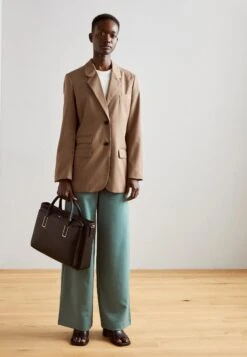 Anna Field Set - Laptoptas - Black 11 Anna Field Set - Laptoptas - Black -Mode Dameskleding Winkel 8b298821ef4f4b759a82c2adafc8126f