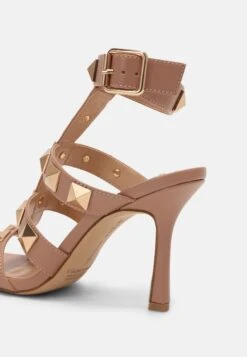 Steve Madden Capri - Sandalen - Nude -Mode Dameskleding Winkel 8ed824e3e2774b188b3e951fd96e7bc2