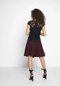 A-Lijn Rok - Winetasting -Mode Dameskleding Winkel 8f766584be6a4cec936a188a3c5e2c77