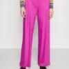 Patrizia Pepe Pantaloni Trousers - Broek - Orchid Purple -Mode Dameskleding Winkel 91cb75355fb74e2f8905f7a61e6022a9