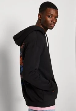 YOURTURN Unisex - Sweater - Black -Mode Dameskleding Winkel 95fb21b073174693bf2f20a835ee580d