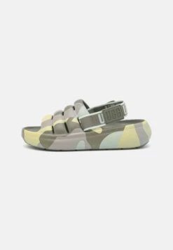 Ugg Sport Yeah Camopop - Sandalen - Moss Green 9 Ugg Sport Yeah Camopop - Sandalen - Moss Green -Mode Dameskleding Winkel 9638c412b72d45ed94574a53250bba8f