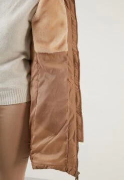 LELA Regular Fit - Winterjas - Camel -Mode Dameskleding Winkel 96f6cba8387840ad9bc47a2206463e8b