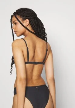 Seafolly Essentials Bralette - Bikinitop - Black 12 Seafolly Essentials Bralette - Bikinitop - Black -Mode Dameskleding Winkel 97b3f56f603c42d0b49f369839637725