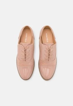 Veterschoenen - Rose Gold -Mode Dameskleding Winkel a8b360f214fb42b092ad1dd0f0ba3e67