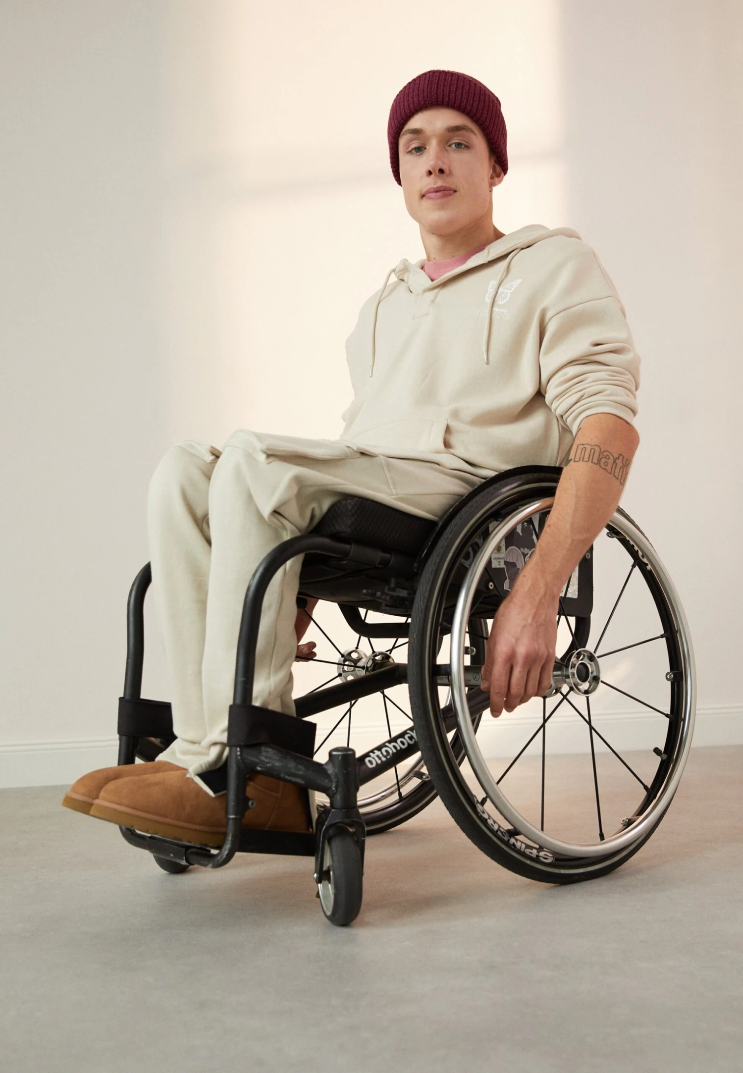 YOURTURN Unisex - Sweater - Beige 4 YOURTURN Unisex - Sweater - Beige - Afbeelding 2