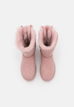 Ugg Bailey Bow - Korte Laarzen - Rose Grey -Mode Dameskleding Winkel be84b4ecc112410c924830acab857c5e