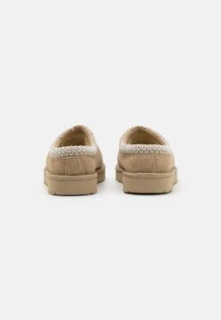 Ugg Tasman - Pantoffels - Mustard Seed/White -Mode Dameskleding Winkel c2f87fae95474bc597c678d01fed6684