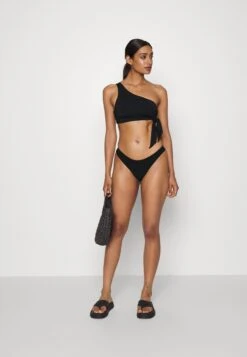 Seafolly Collective One Shoulder- Bikinitop - Black 8 Seafolly Collective One Shoulder- Bikinitop - Black -Mode Dameskleding Winkel c2fff3a3babb498dbd80715561048622