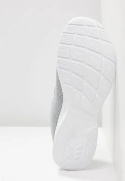 Dynamight 2.0 - Sneakers Laag - Light Gray/Pink Trim 15 Dynamight 2.0 - Sneakers Laag - Light Gray/Pink Trim -Mode Dameskleding Winkel c4faf64de0c64b489236cdbeb550da34