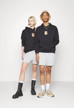 YOURTURN Care Bears Unisex - Hoodie - Black -Mode Dameskleding Winkel c9ef10b1538343a69f5392a64c695588