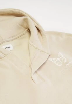 YOURTURN Unisex - Sweater - Beige 24 YOURTURN Unisex - Sweater - Beige -Mode Dameskleding Winkel d148c58fdbc045ce92a2fdae05424c1f