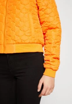 Noisy May Nmvivi- Bomberjacks - Vibrant Orange 13 Noisy May Nmvivi- Bomberjacks - Vibrant Orange -Mode Dameskleding Winkel db33a30ad7cd49c0bd6a64df92d327fe