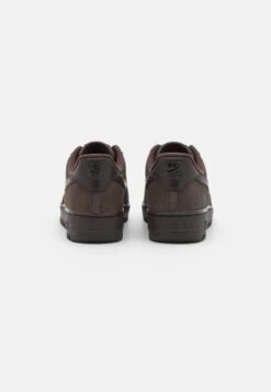 Nike Sportswear Nike Air Force 1 Premium - Sneakers Laag - Velvet Brown -Mode Dameskleding Winkel dd708d6df6ec413795281a3f9db47466