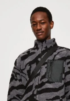 YOURTURN Unisex - Fleecejas - Grey -Mode Dameskleding Winkel e4ac82e499054d1f8826090370324730