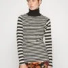Leon Long Sleeve - Longsleeve - Zebra -Mode Dameskleding Winkel e564b9bda4e14e39be7c6641bdf20222