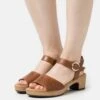 Gabor Comfort 22.071 - Clogs - Camel 2 Gabor Comfort 22.071 - Clogs - Camel -Mode Dameskleding Winkel e9d021149f034b23bde4628a382408ae