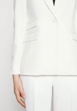 Bruuns Bazaar Rubysus Nora- Blazer - Snow White -Mode Dameskleding Winkel edf6ea3fbef34c0c826bc8390ab79200