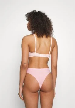 Anna Field 2 Pack - T-Shirt Bh - 402 - Pink_102 - Grey 11 Anna Field 2 Pack - T-Shirt Bh - 402 - Pink_102 - Grey -Mode Dameskleding Winkel fb9b46fd0224470985699d092d2fb85e