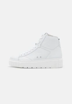 Gabor Comfort Sneakers Hoog - Weiss 9 Gabor Comfort Sneakers Hoog - Weiss -Mode Dameskleding Winkel fc15bc026c284f6995b2d900bd9703d0